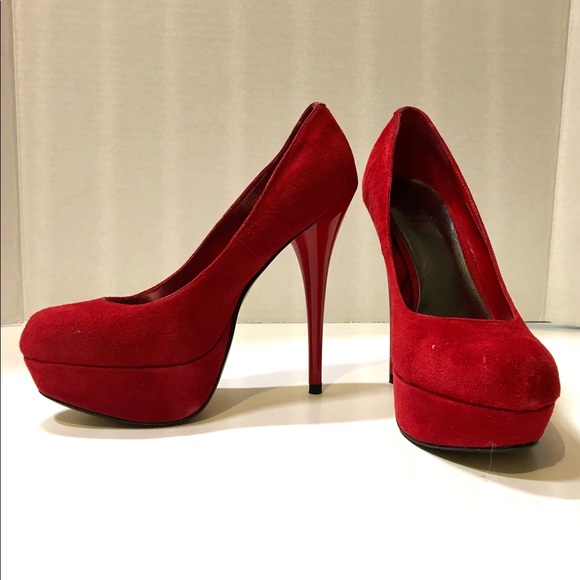 Platform red suede high heels like new - Picture 2 of 3